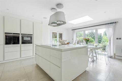 5 bedroom detached house for sale, The Avenue, Radlett