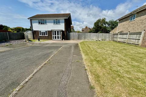 3 bedroom detached house for sale, The Holt, Seaford