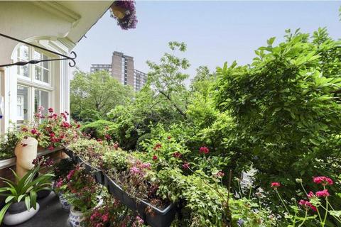 4 bedroom flat for sale, Vale Court, Maida Vale, W9