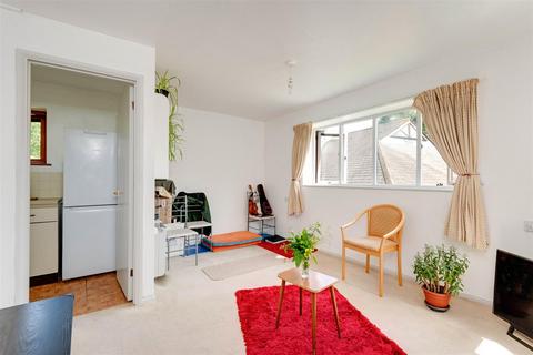 2 bedroom flat for sale, Fordwych Road, West Hampstead, London NW6