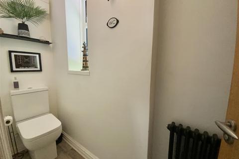 13 Farinton, Two Mile Ash, Milton Keynes, MK8 8ES