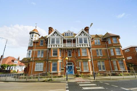 1 bedroom apartment to rent, Canterbury Road, Herne Bay