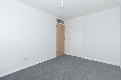 80a Brook Way, Lancing, BN15 8DH
