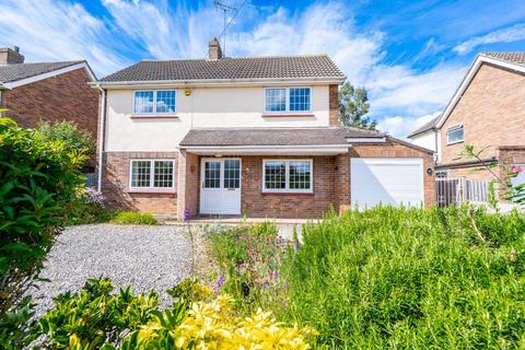 3 bedroom detached house for sale, Springfields, Dunmow