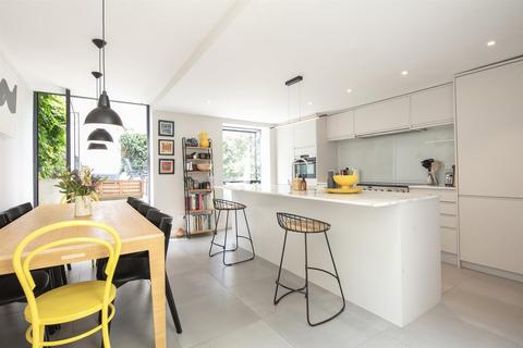 4 bedroom terraced house for sale, Crofton Road, Camberwell, SE5
