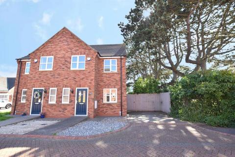 3 bedroom semi-detached house for sale, Pine Walk, Cleethorpes DN35