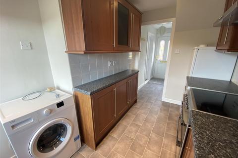 2 bedroom terraced house to rent, Kincardine Road, Auchterarder