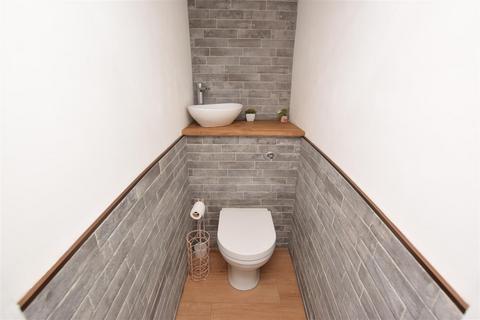 93 Lambert Road, Grimsby, DN32 0NR