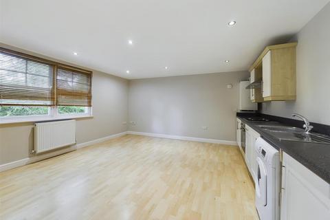 2 bedroom flat to rent, Apt 5 Sandbeck Court, 124 Psalter Lane, Sheffield