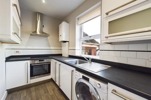 2 bedroom flat to rent, Flat 1, 902-906 Ecclesall Road, Bannercross, Sheffield, S11 8TR