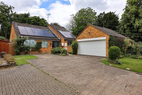 2 Selwyn Close, Great Shelford, Cambridge, CB22 5HA