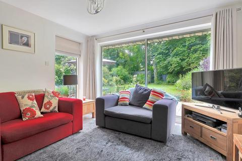 2 Selwyn Close, Great Shelford, Cambridge, CB22 5HA