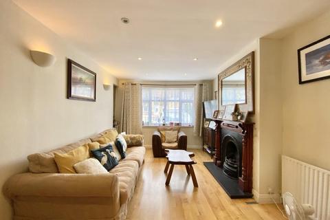 15 Dudley Drive, Ruislip, HA4 6QN