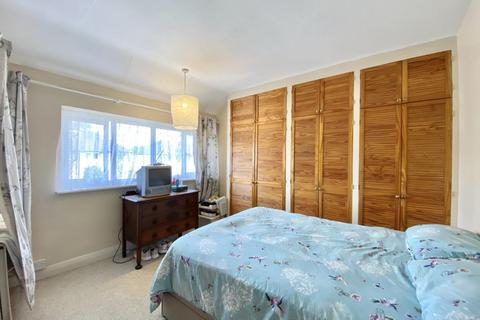 15 Dudley Drive, Ruislip, HA4 6QN