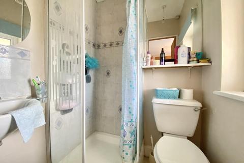 15 Dudley Drive, Ruislip, HA4 6QN