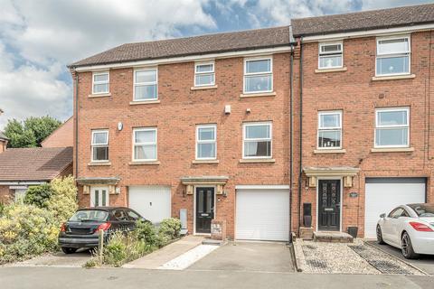 4 bedroom townhouse for sale, Kirkpatrick Drive, Wordsley, DY8 5TG