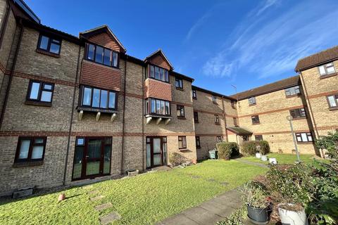 2 bedroom property for sale, Latimer Court, Bryanstone Road, Waltham Cross