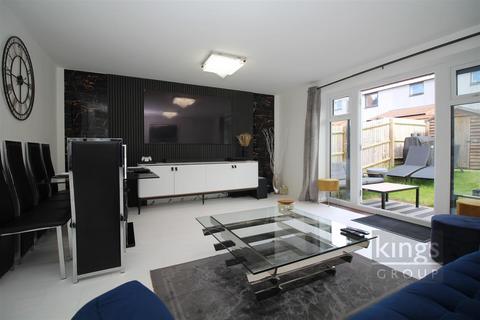 16 Birch Walk, Harlow, CM17 0FQ