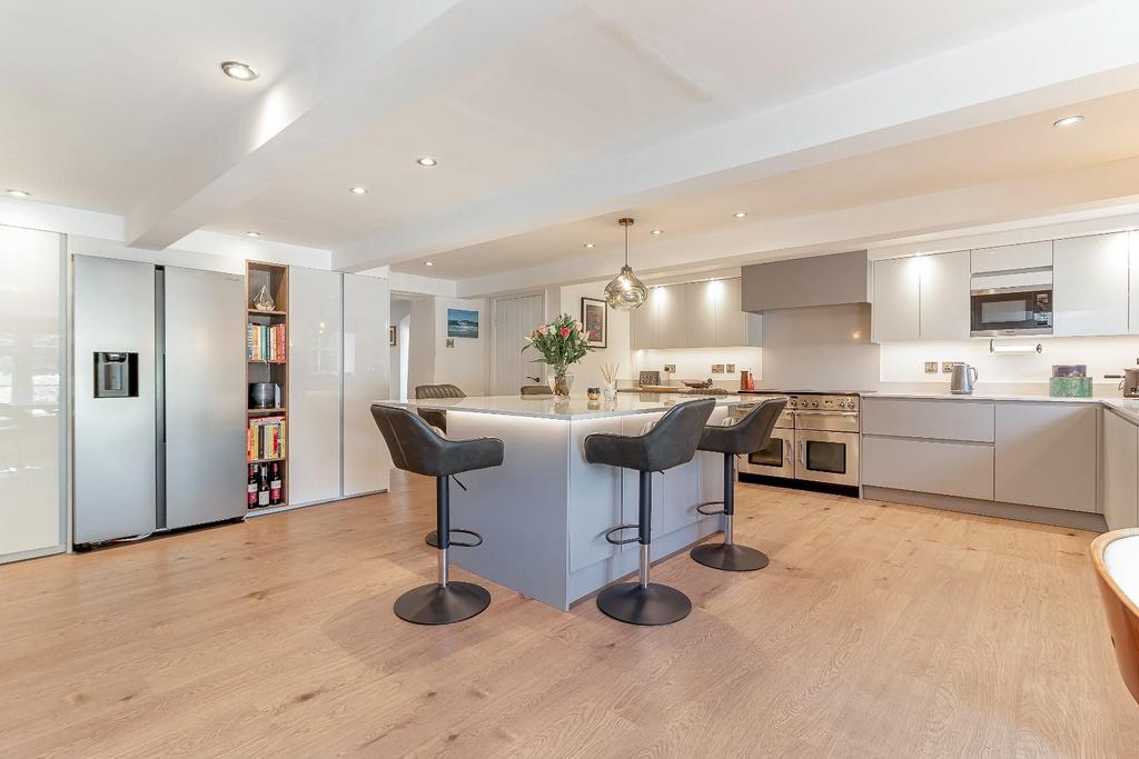 Dining Kitchen - B.jpg