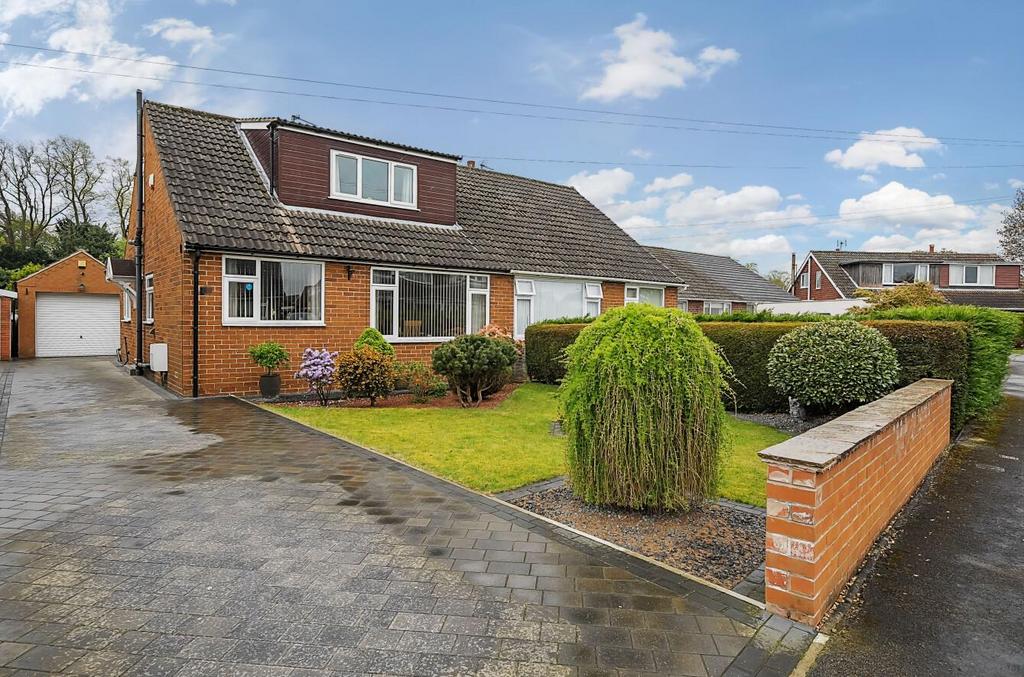Orchard Drive, Hambleton 2 bed semidetached bungalow for sale £265,000