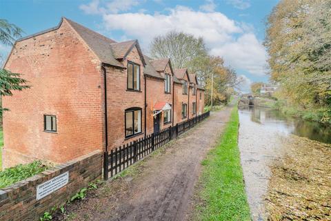 4 bedroom detached house for sale, Botterham House, Swindon, DY3 4RA