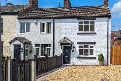 2 bedroom cottage for sale, St. Helens Road, Leigh