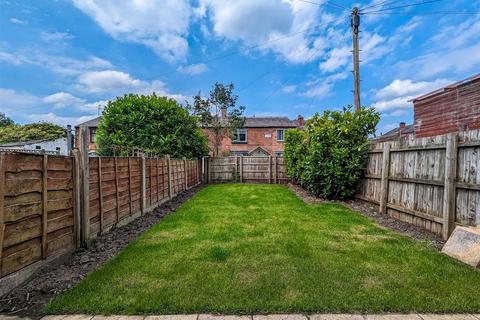 2 bedroom cottage for sale, St. Helens Road, Leigh