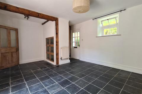 1 Moorashes, Totnes, TQ9 5TN