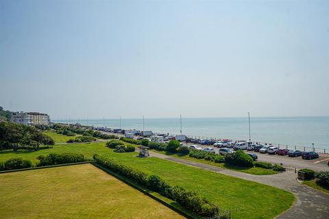 2 bedroom flat for sale, Grosvenor Gardens, St. Leonards-On-Sea