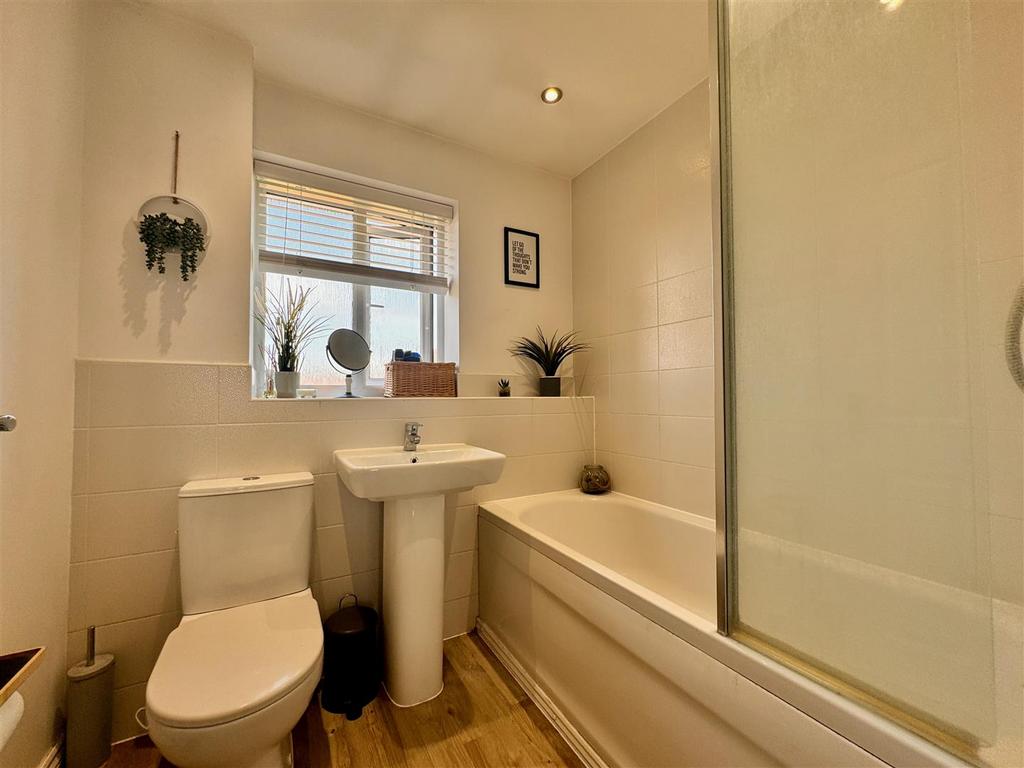 Family bathroom
