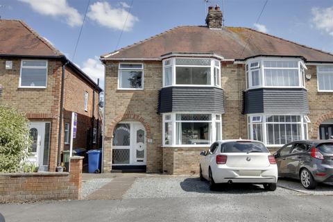 3 bedroom semi-detached house for sale, Thornwick Avenue, Willerby