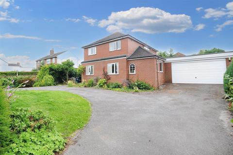 4 bedroom detached house for sale, The Fillybrooks, Stone