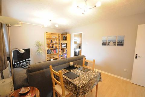 2 bedroom apartment for sale, Watersmeet Court, Stone