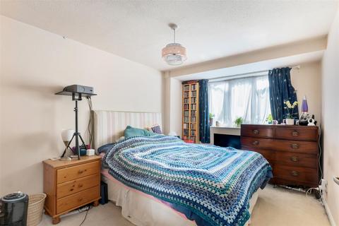 1 bedroom flat for sale, Rothesay Avenue, Wimbledon Chase SW20