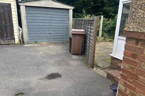 20 Whitby Avenue, Ingrave, Brentwood, CM13 3NT