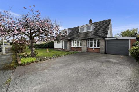 4 bedroom detached house for sale, Thornton Crescent, Gayton, Gayton