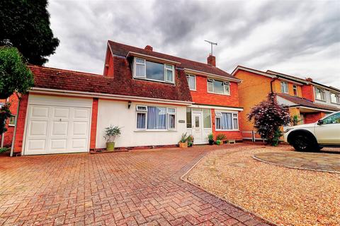 4 bedroom detached house to rent, Fairway, Kibworth Beauchamp