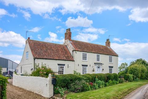 5 bedroom detached house for sale, Winsetts Road, Skeffling, Hull