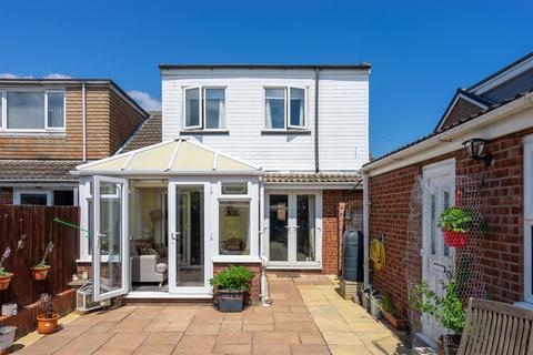 2 bedroom semi-detached bungalow for sale, Ryecroft Drive, WITHERNSEA