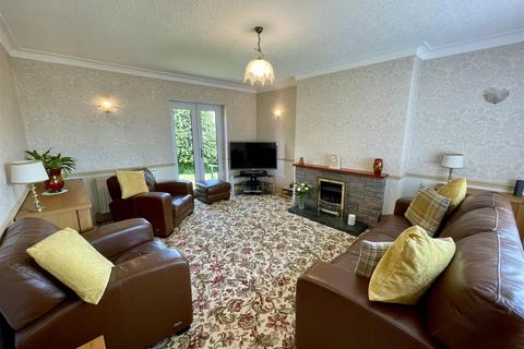 2 bedroom bungalow for sale, Twinsburn Road, Heighington Village, Newton Aycliffe
