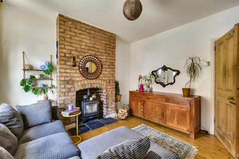 53 Victory Road, Beeston, Nottingham, NG9 1LH