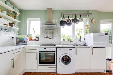 748 Western Boulevard, Nottingham, NG8 5FH