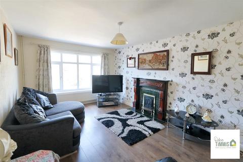 40 Gleneagles Crescent, Stoke-on-trent, ST1 6NF