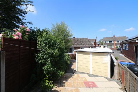 40 Gleneagles Crescent, Stoke-on-trent, ST1 6NF