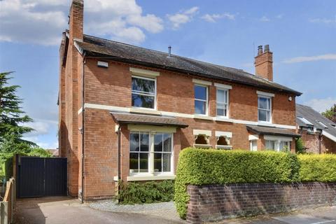 4 bedroom semi-detached house for sale, Park Road