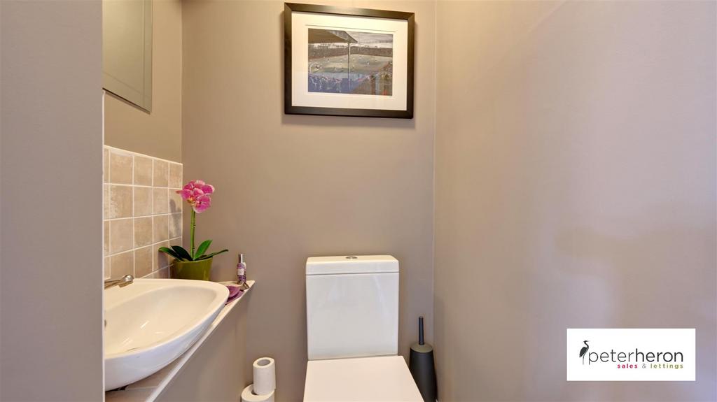 Cloakroom/WC