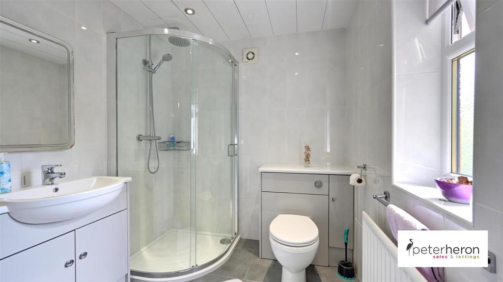 En Suite Shower Room