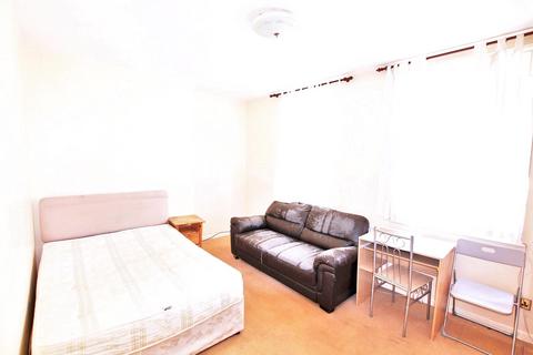 4 bedroom duplex to rent, Settles Street, London, E1