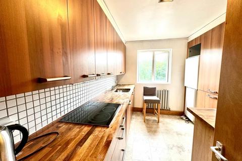 2 bedroom flat to rent, Caledonian Road, Kings Cross, London, N1