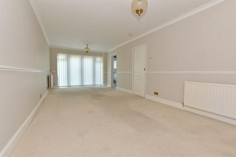3 bedroom end of terrace house for sale, Fairlop Close, Hornchurch, Essex